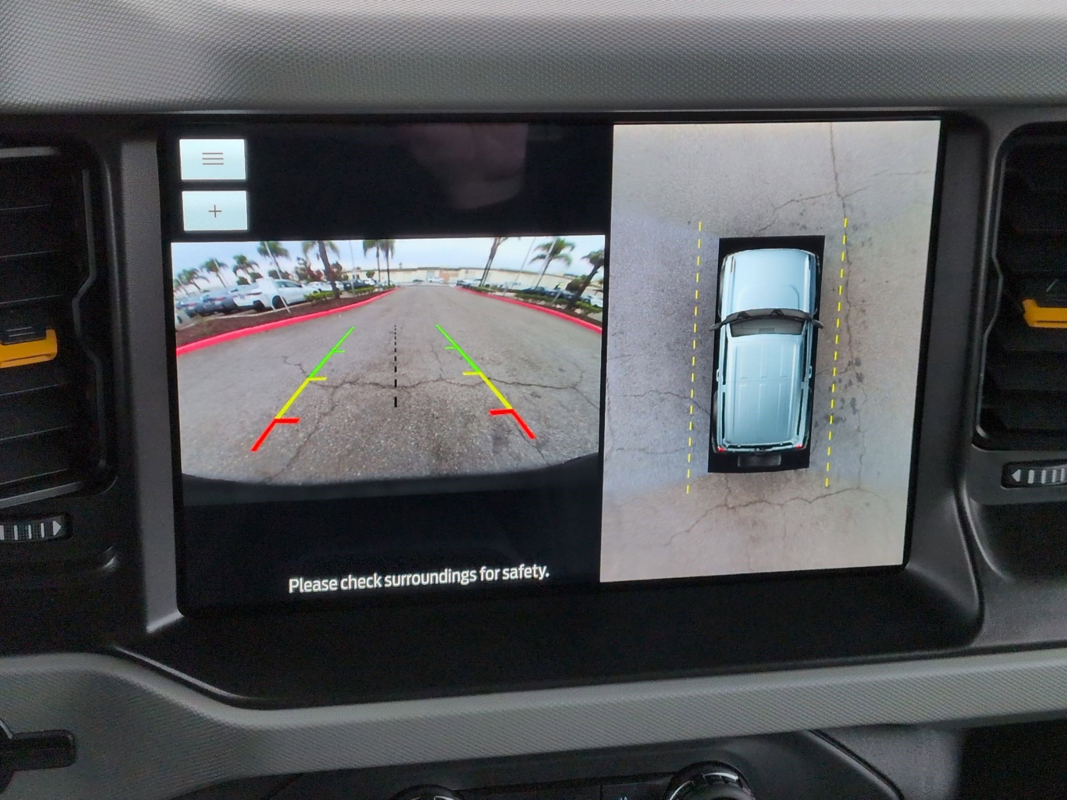 Used 2023 Ford Bronco Badlands image 25