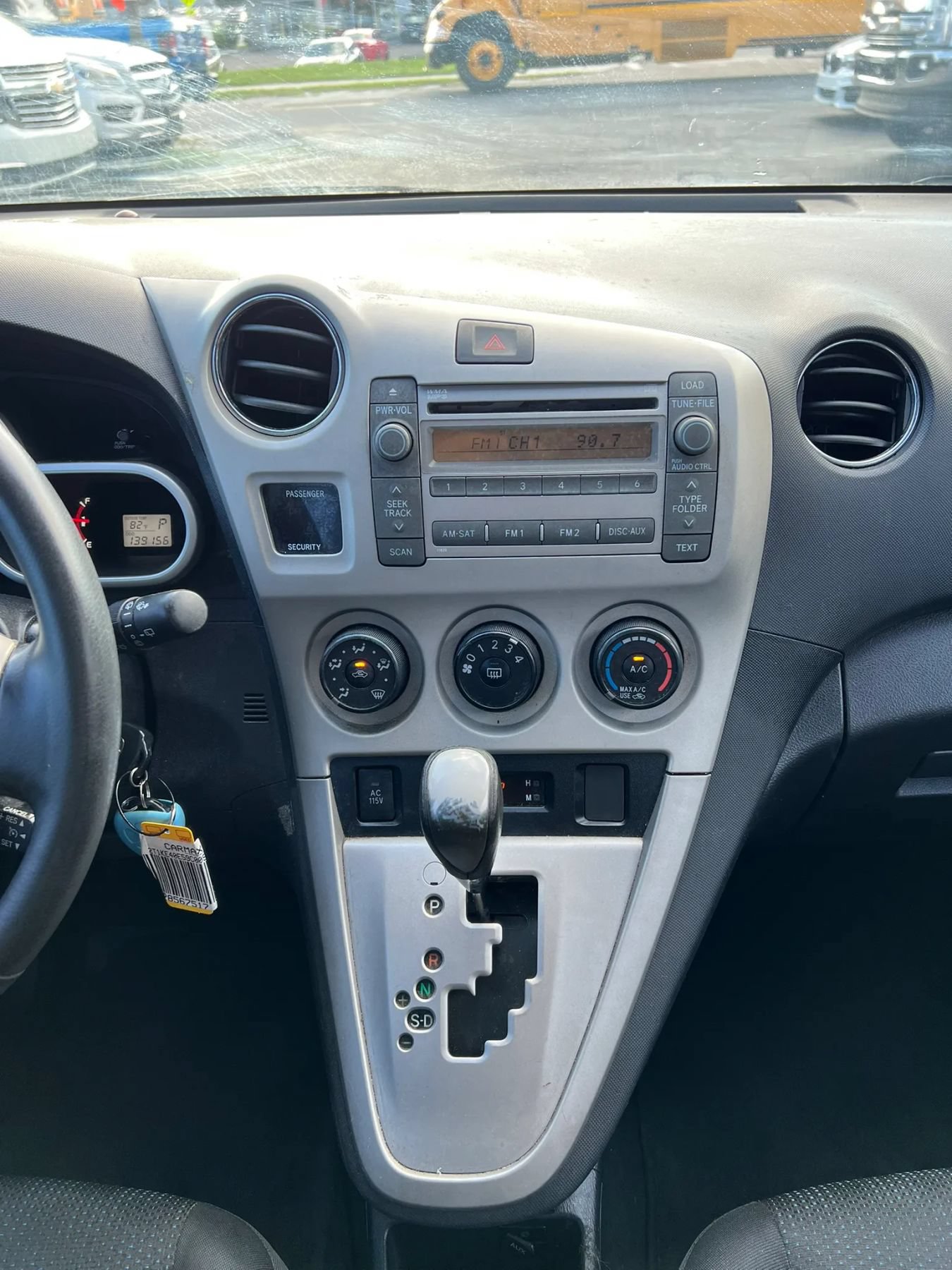 Used 2009 Toyota Matrix S w/ All Weather Guard Pkg FWD image 12