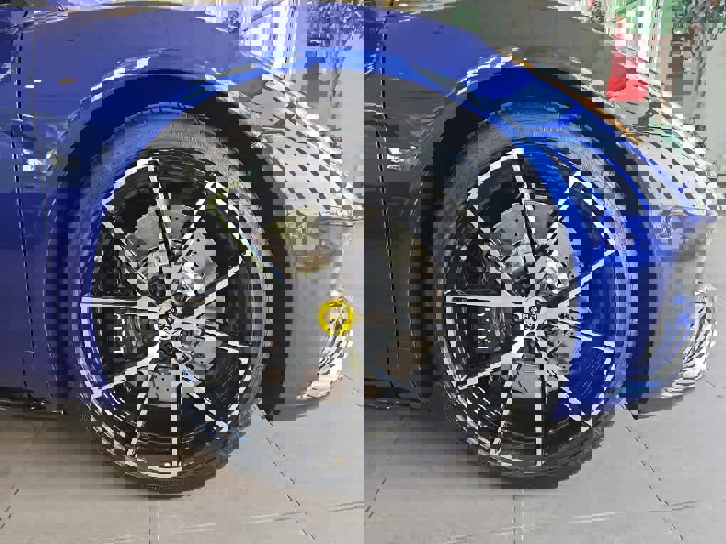 New 2025 Lotus Emira image 17