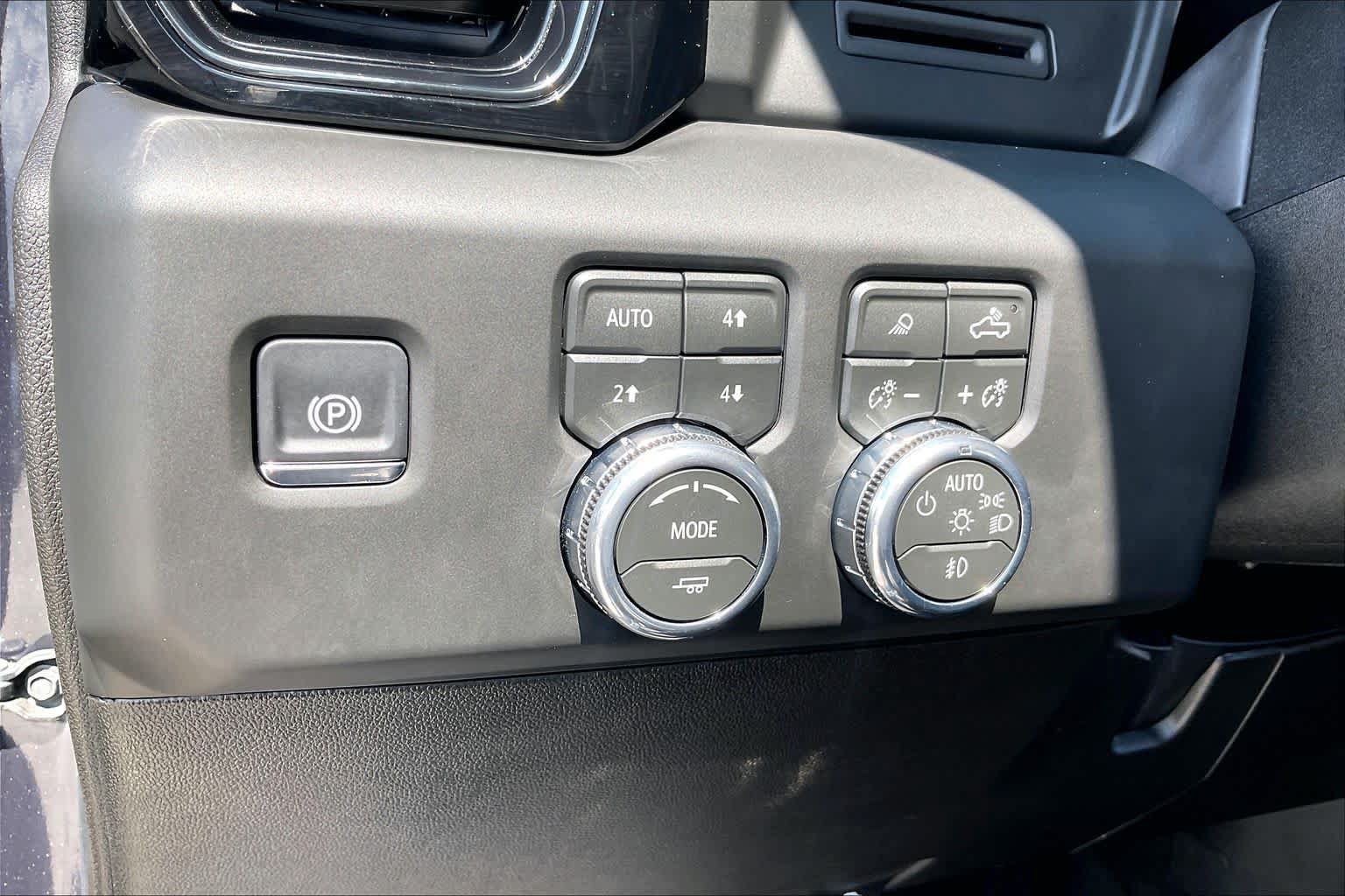 Certified 2026 GMC Sierra 2500 AT4 AWD/4WD image 14