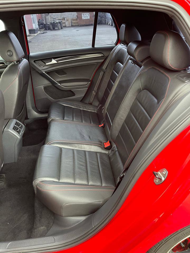 Used 2015 Volkswagen GTI SE w/ Lighting Package (SEL) FWD image 8
