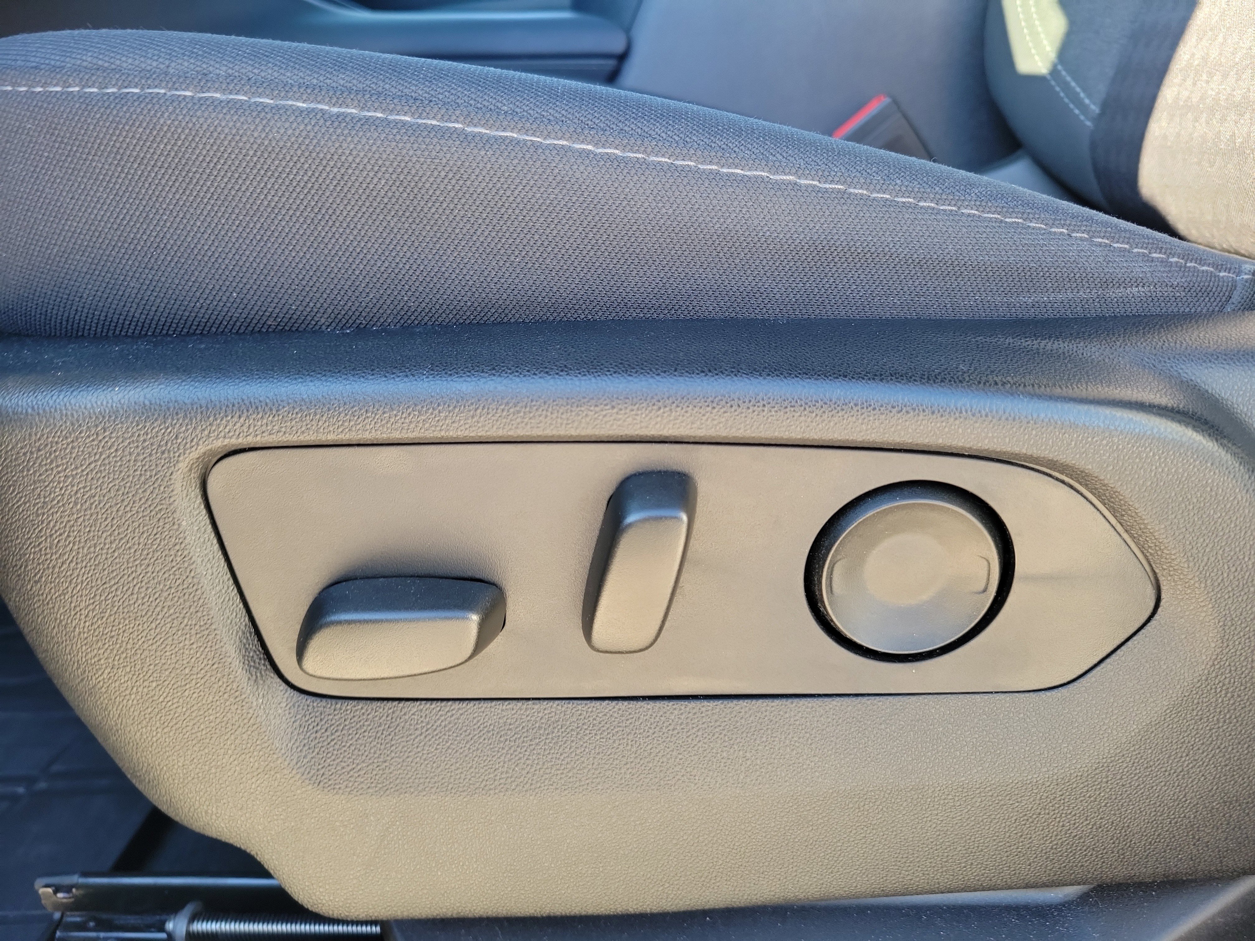 Used 2023 Chevrolet Tahoe LS image 20