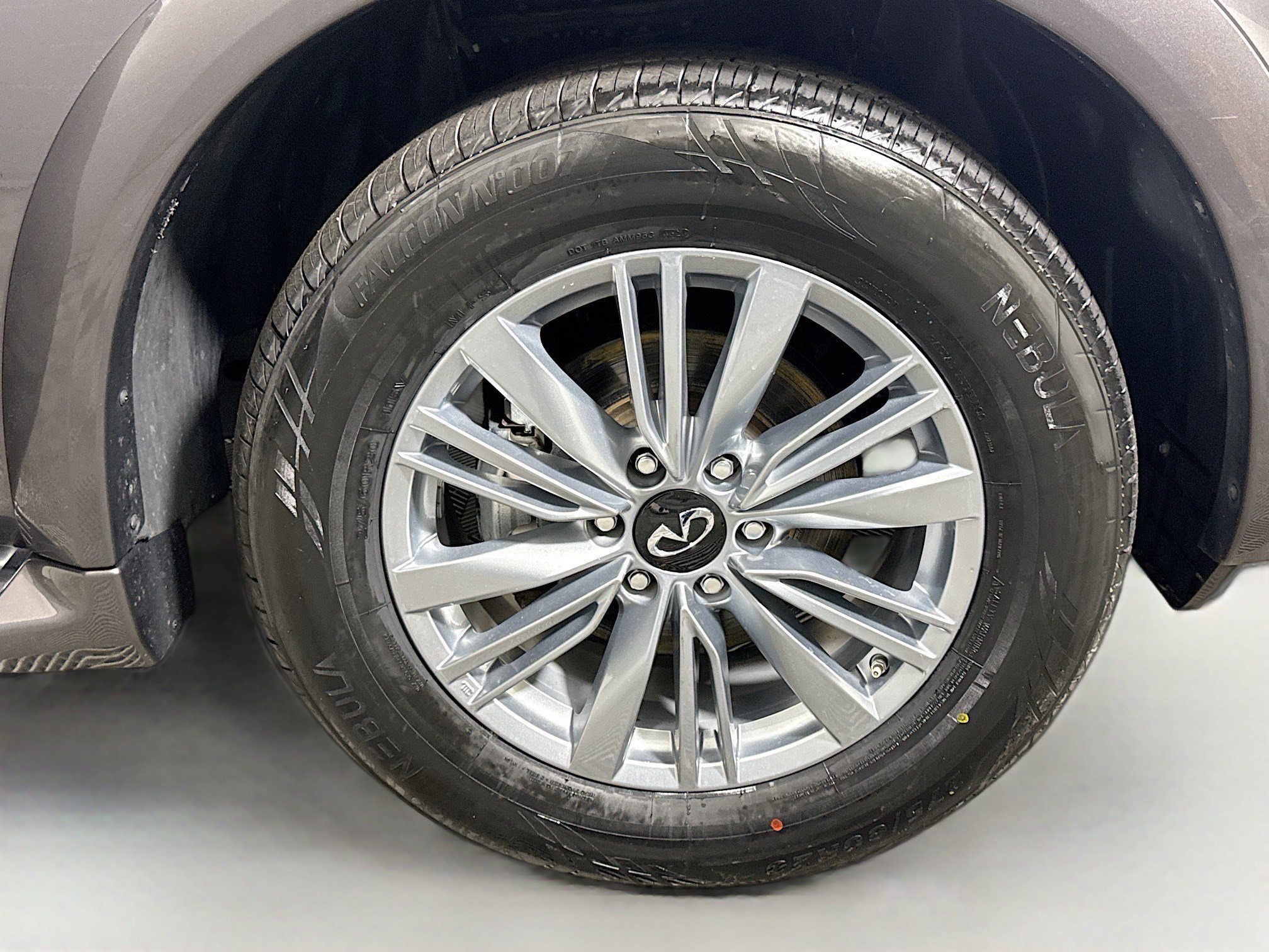 Used 2024 INFINITI QX80 Luxe image 32