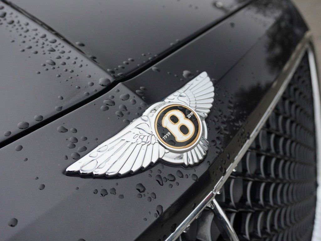 Used 2019 Bentley Bentayga AWD/4WD image 19