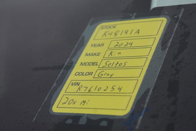 Used 2024 Kia Seltos S image 14