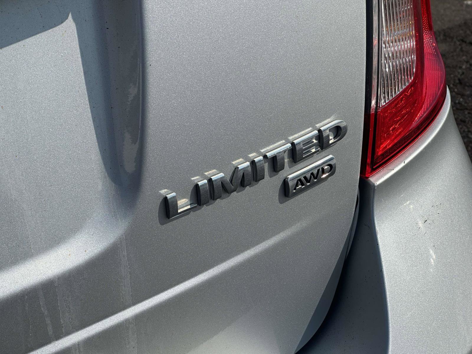 Used 2011 Ford Edge Limited w/ 301A Rapid Spec Order Code image 10