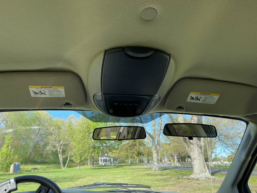 Used 2005 Chrysler Town & Country LX w/ Popular Equipment Group II FWD image 29