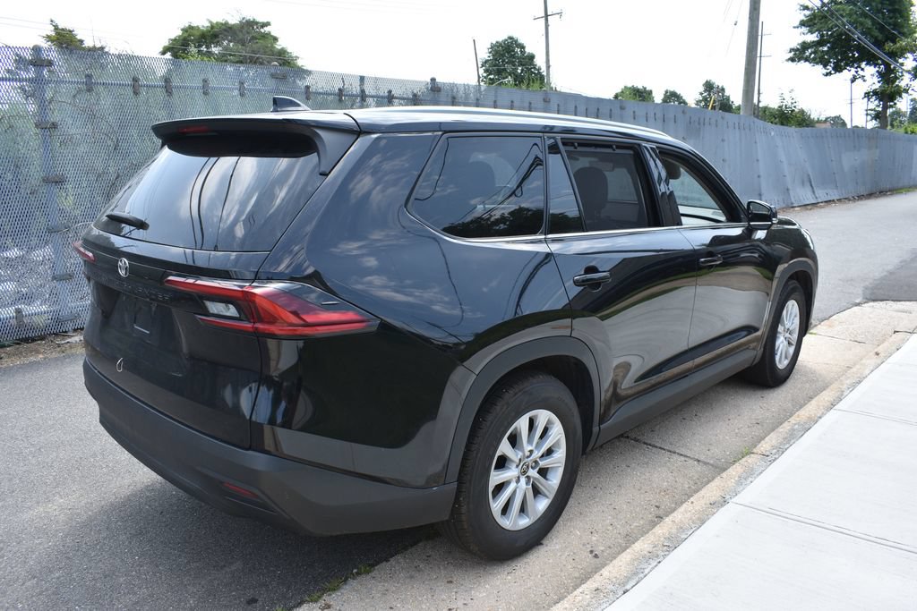 Used 2025 Toyota Grand Highlander FWD image 5