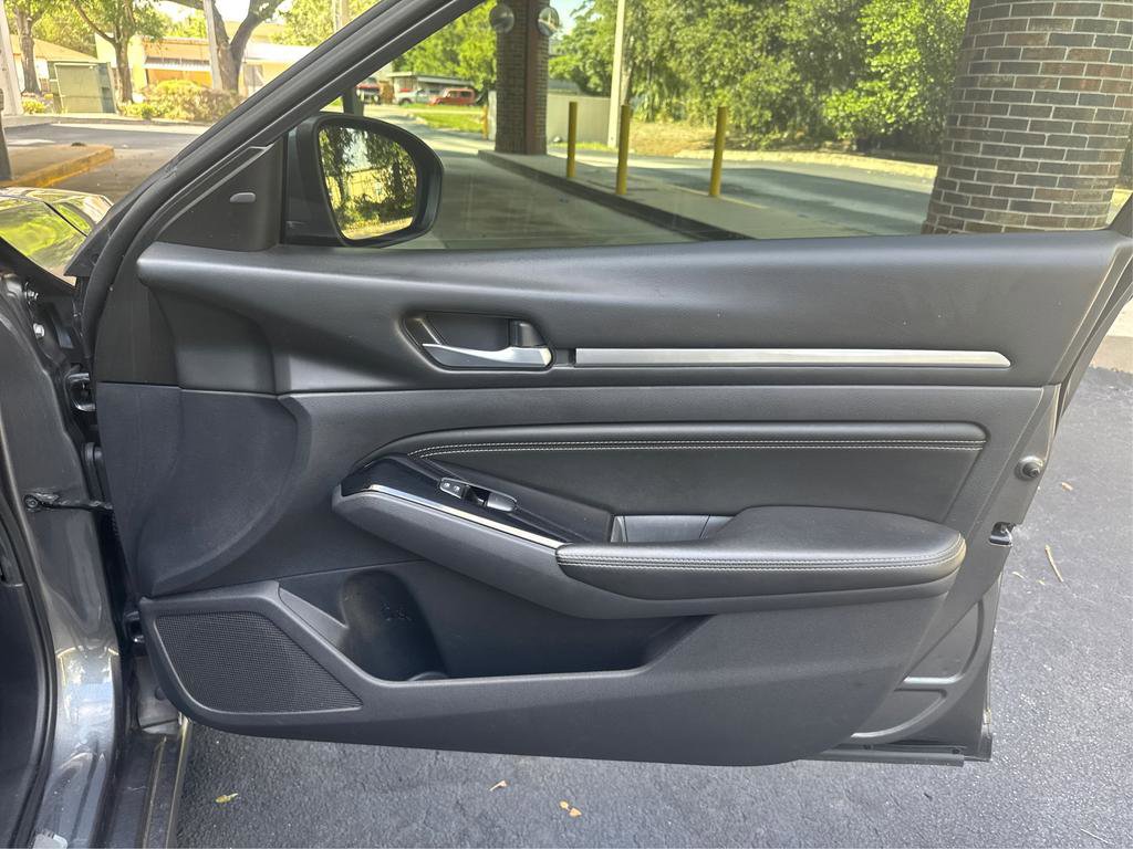 Used 2021 Nissan Altima 2.5 SV image 18