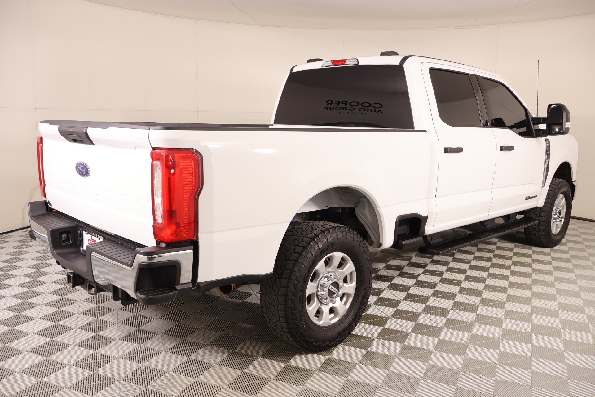 Used 2024 Ford F250 XLT w/ FX4 Off-Road Package AWD/4WD image 19