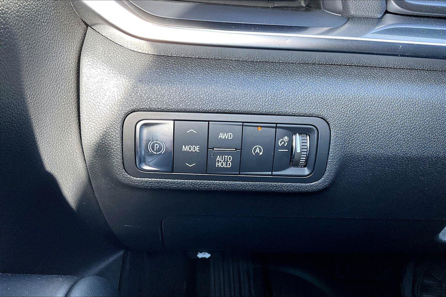 New 2026 GMC Terrain Elevation w/ Elevation Premium Package AWD/4WD image 18