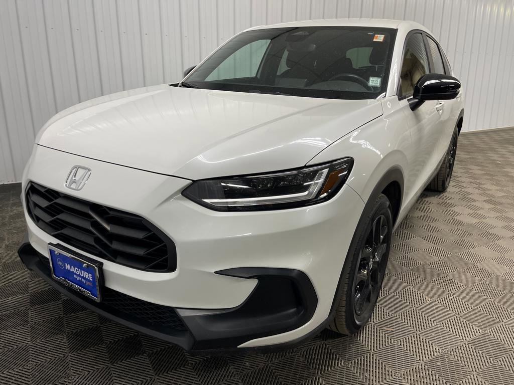 Used 2023 Honda HR-V Sport image 9