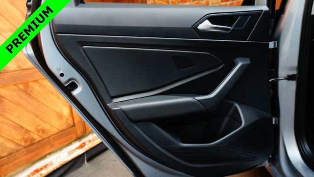 Used 2020 Volkswagen Jetta SEL Premium image 41