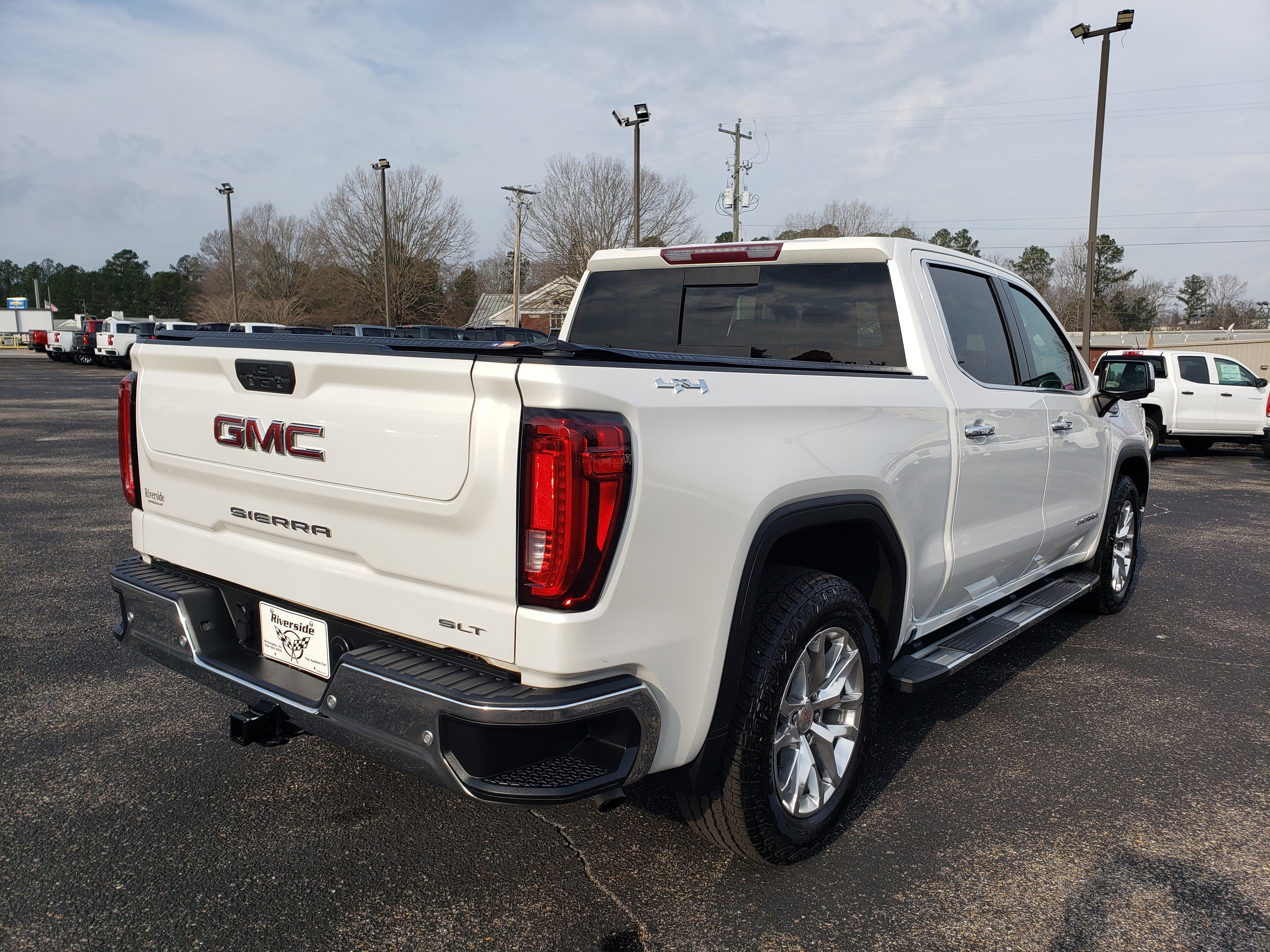 Used 2020 GMC Sierra 1500 SLT w/ SLT Premium Plus Package image 3