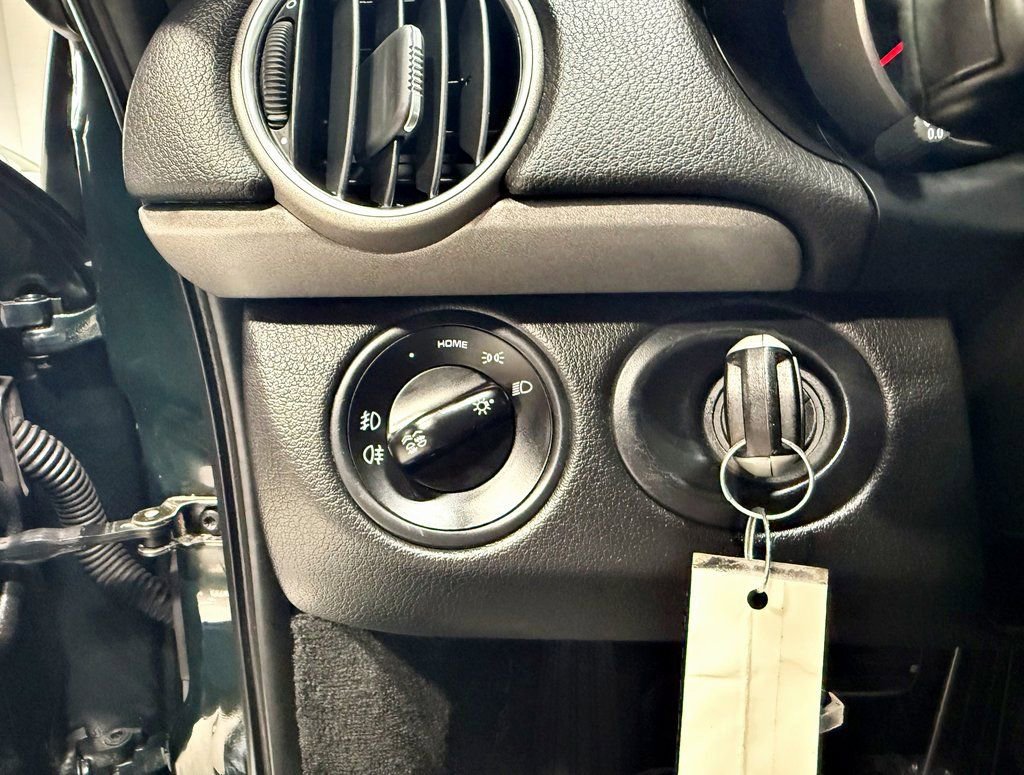 Used 2006 Porsche Boxster image 21