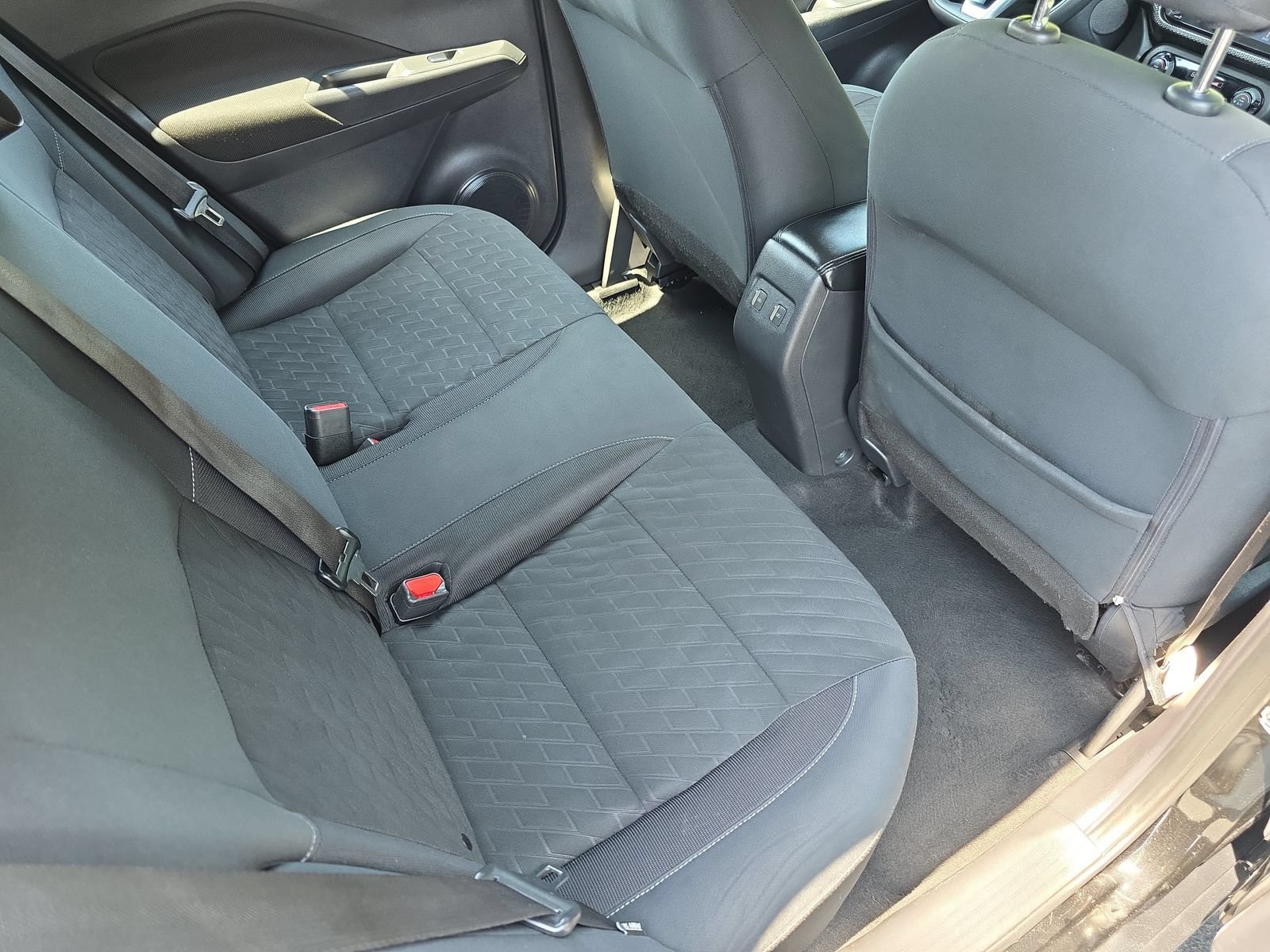 Used 2021 Nissan Kicks SV FWD image 11