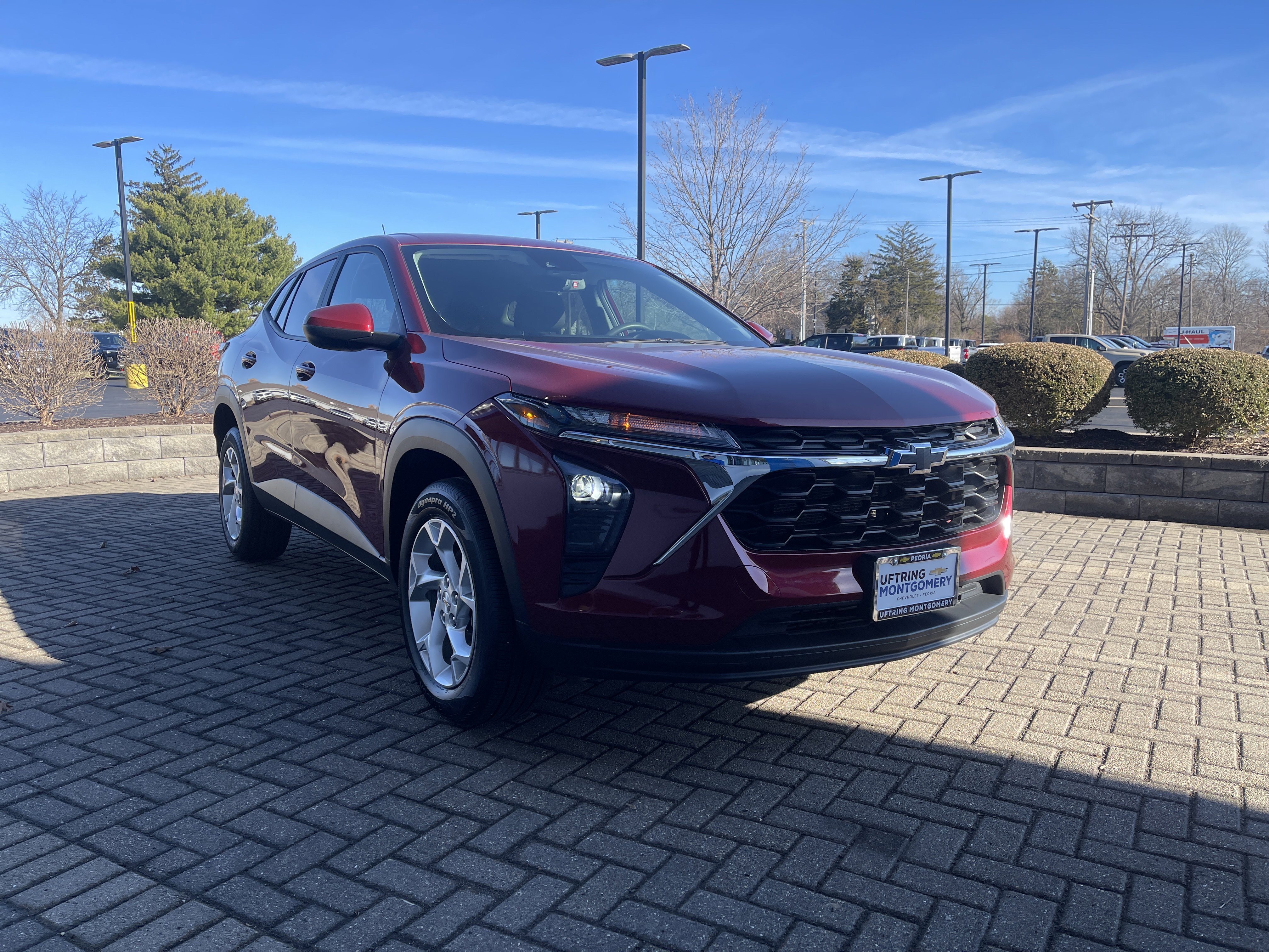 Used 2024 Chevrolet Trax LS w/ LS Convenience Package image 7