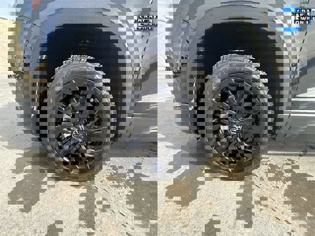 Used 2022 Volkswagen Taos SE image 10