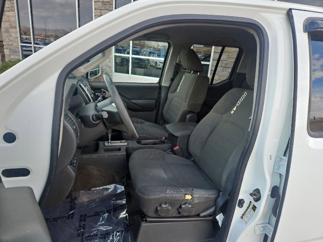 Used 2014 Nissan Frontier PRO-4X image 11