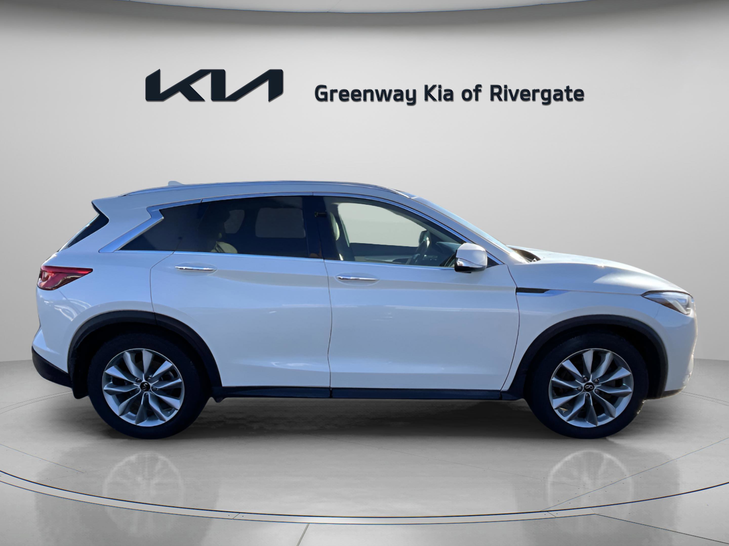 Used 2021 INFINITI QX50 Essential w/ Cargo Package image 8