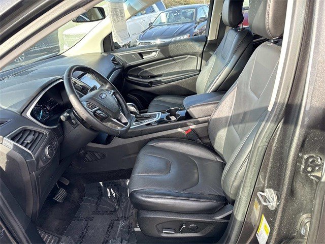 Used 2018 Ford Edge Titanium w/ Technology Package image 14