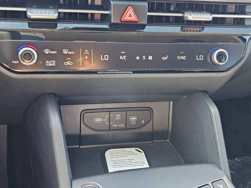 New 2026 Kia Sportage EX AWD/4WD image 14