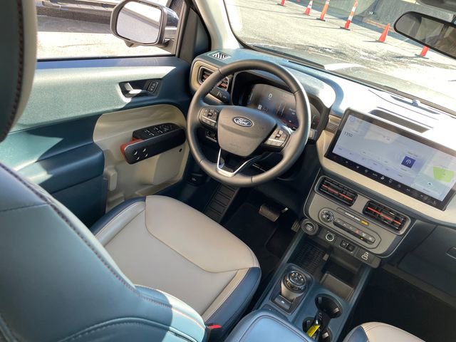 Used 2025 Ford Maverick Lariat w/ 4K Tow Package image 20