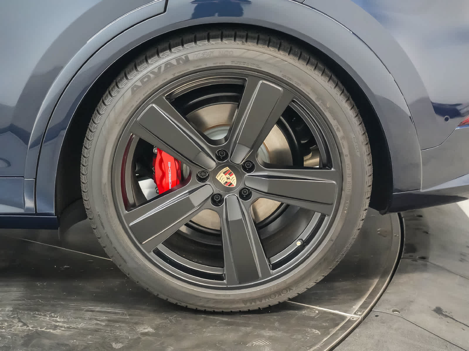New 2026 Porsche Cayenne GTS AWD/4WD image 14