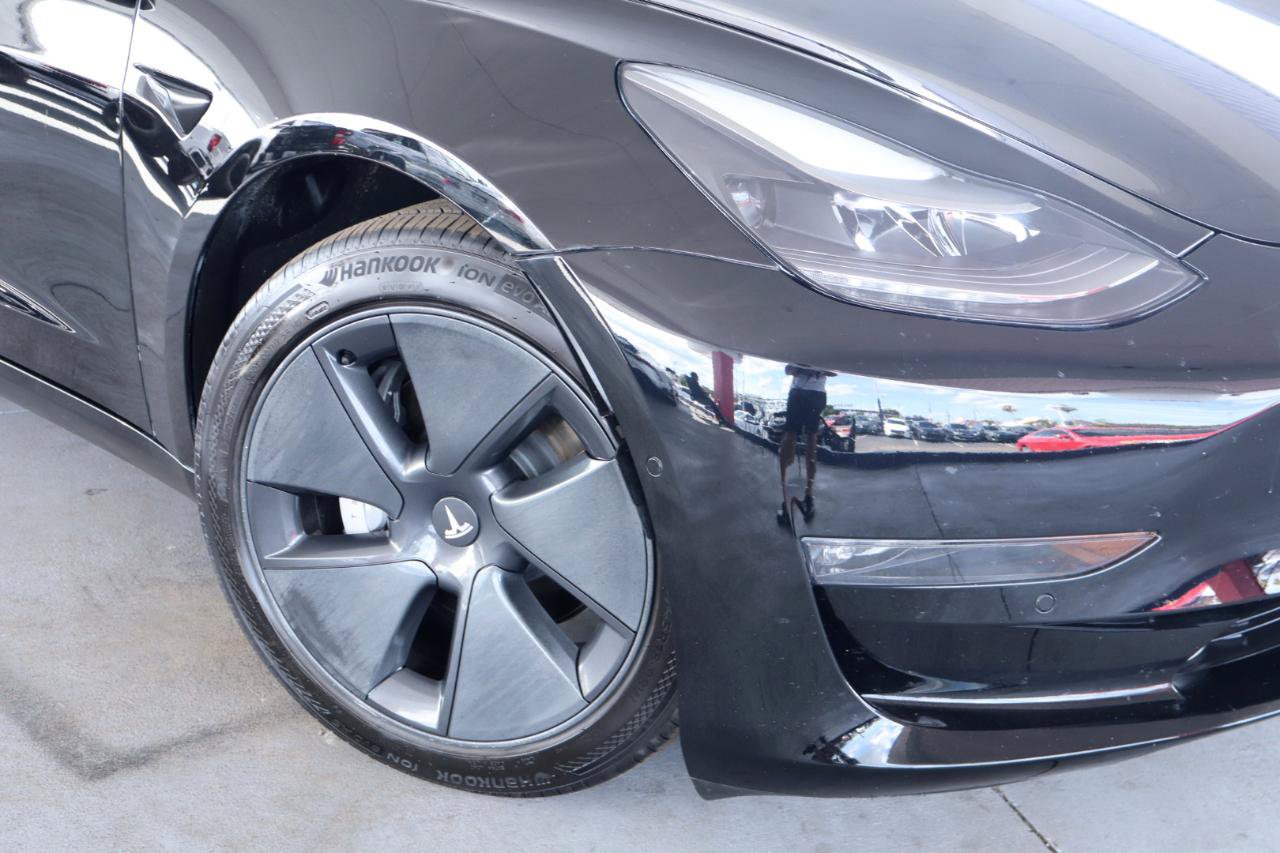 Used 2022 Tesla Model 3 Long Range AWD/4WD image 4