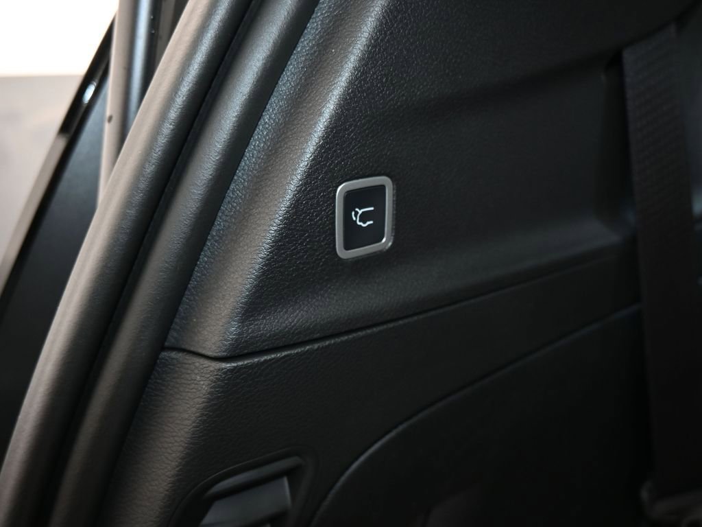 New 2026 Chrysler Pacifica Select FWD image 38