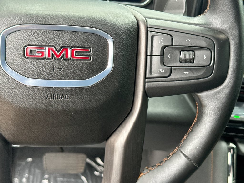 Used 2025 GMC Sierra 1500 AT4 w/ AT4 Premium Package AWD/4WD image 18