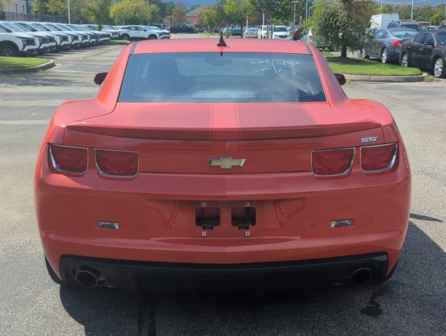 Used 2011 Chevrolet Camaro SS w/ Interior Accent Trim Package RWD image 6