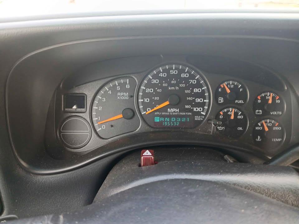 Used 2001 Chevrolet Tahoe LS w/ LS Preferred Equipment Group image 14