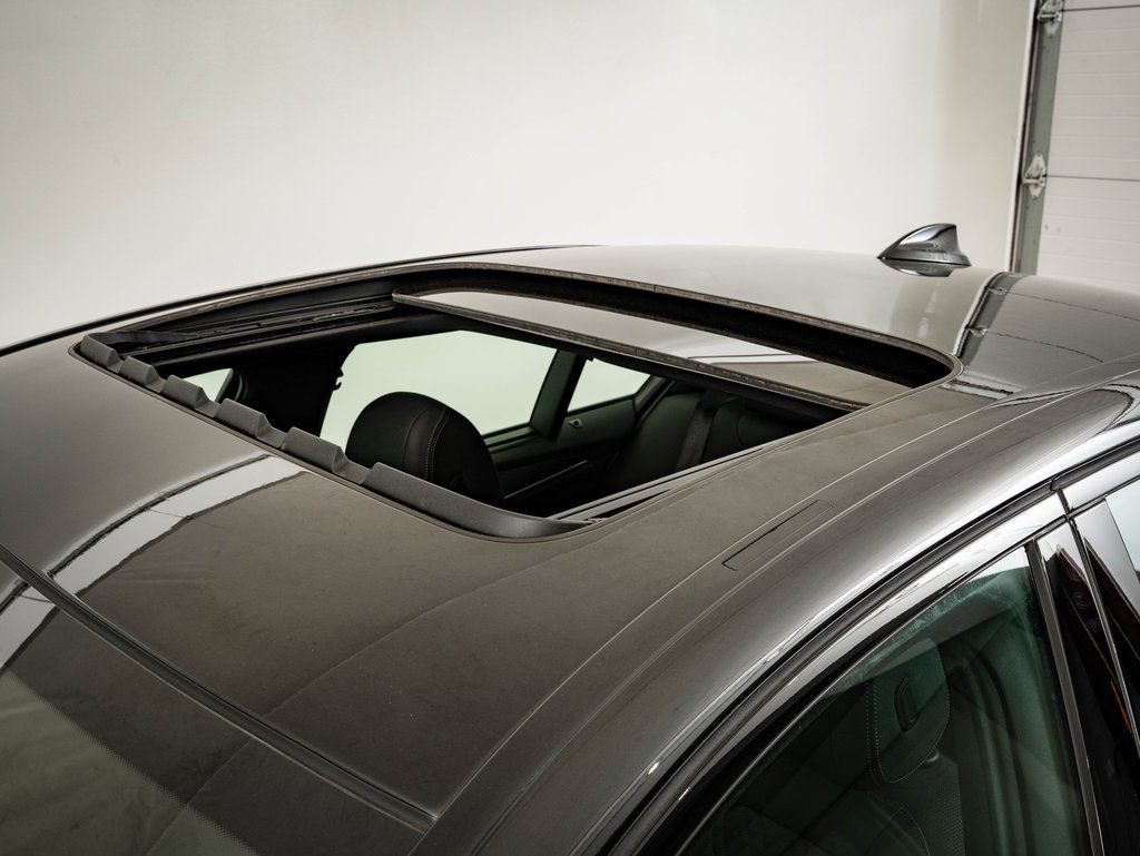 Used 2023 BMW 540i xDrive w/ Executive Package image 14