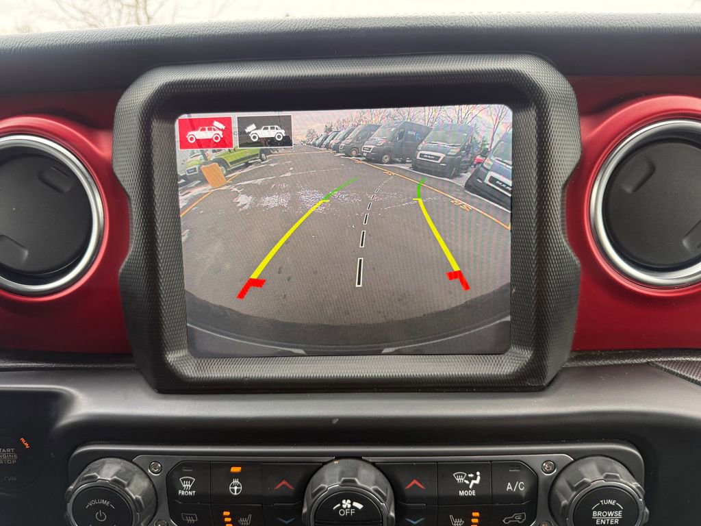 Used 2022 Jeep Wrangler Unlimited Rubicon w/ Cold Weather Group image 23