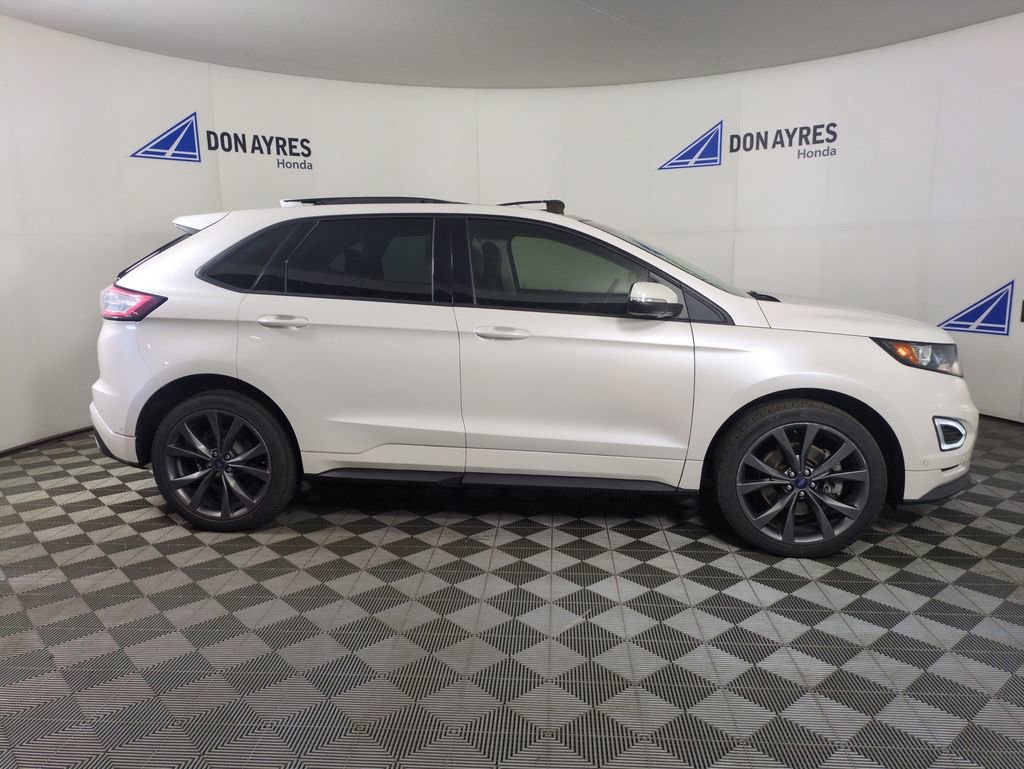 Used 2018 Ford Edge Sport w/ Equipment Group 401A image 9