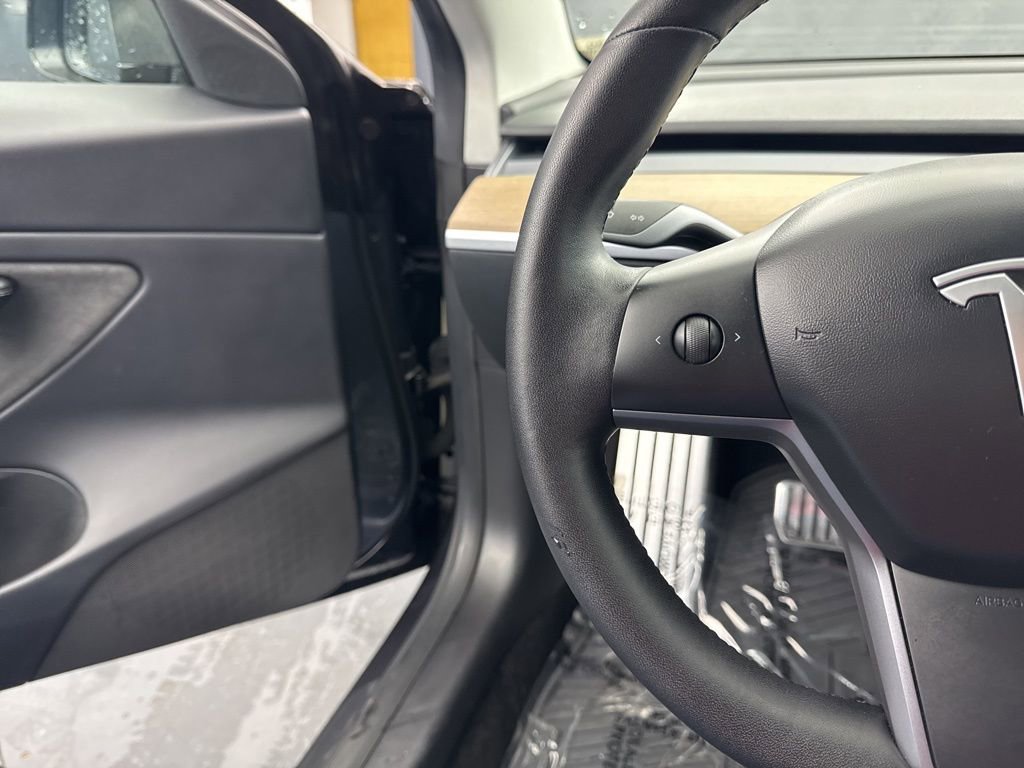 Used 2019 Tesla Model 3 Standard Range Plus image 21
