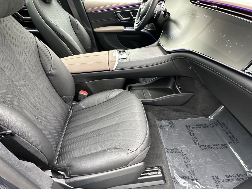 New 2026 Mercedes-Benz EQS 400 4MATIC SUV image 15