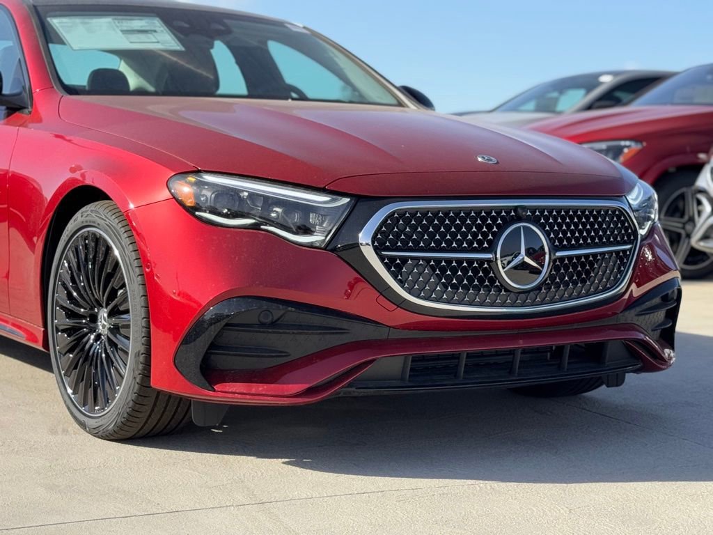 Used 2024 Mercedes-Benz E 350 4MATIC Sedan image 2