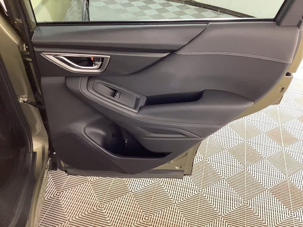 Used 2022 Subaru Forester Premium image 11