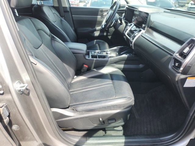 Used 2023 Kia Sorento EX AWD/4WD image 15