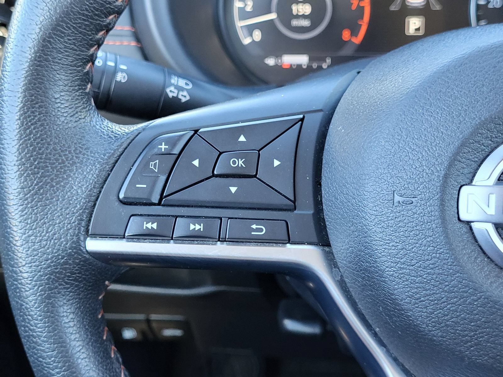 Used 2024 Nissan Kicks SR FWD image 17