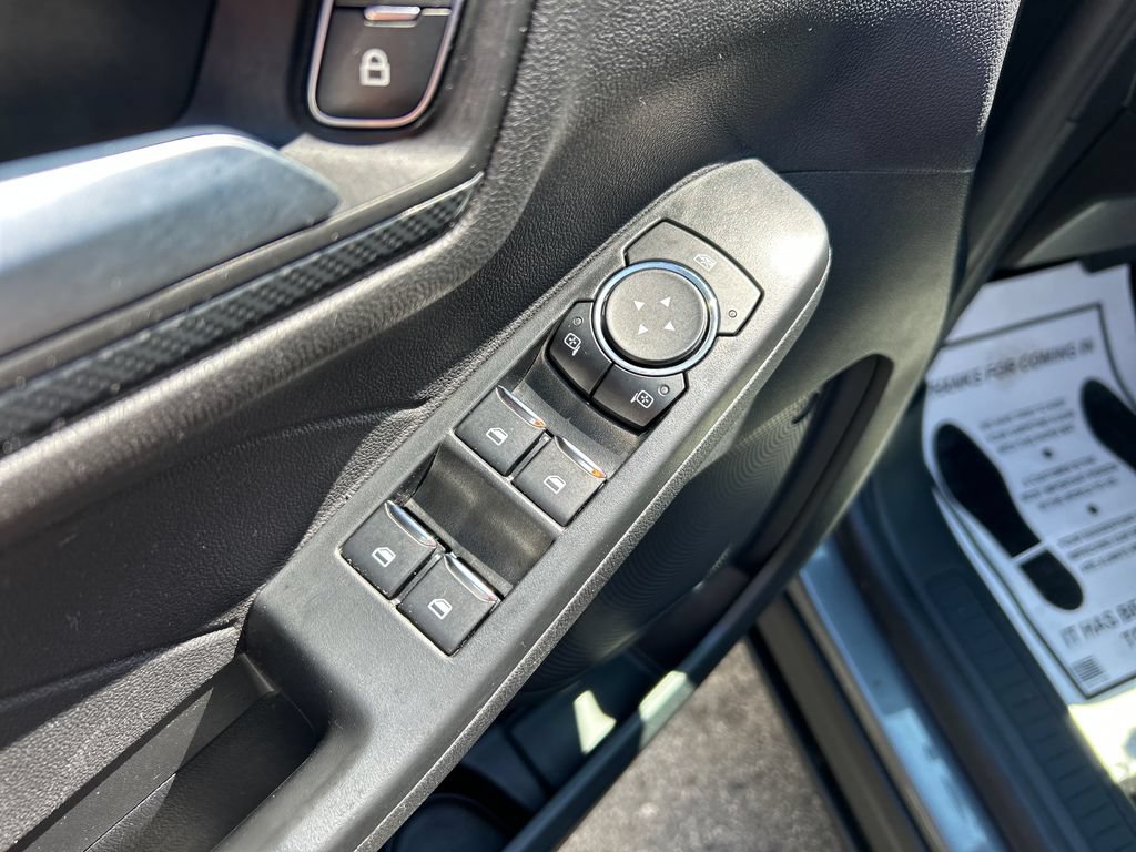 Used 2025 Ford Escape ST-Line w/ Tech Pack #1 FWD image 13