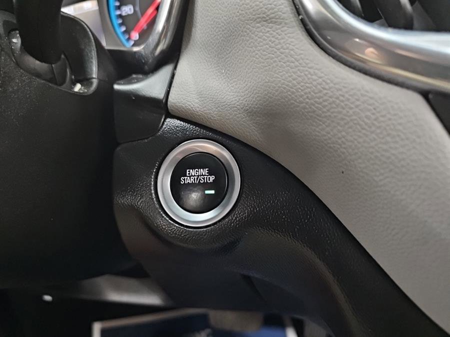 Used 2021 Chevrolet Equinox LS image 19