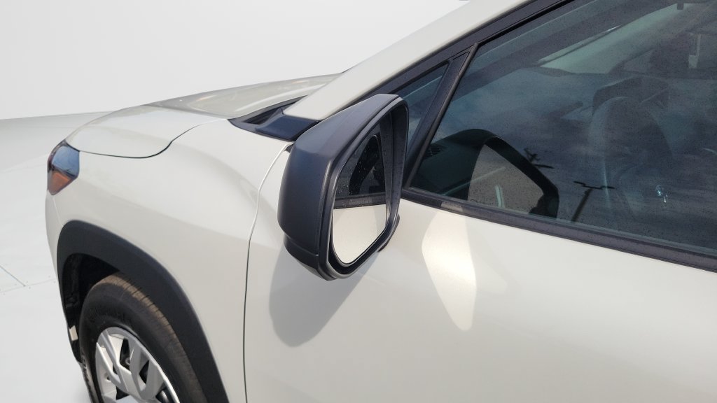 Used 2025 Toyota Corolla Cross L FWD image 24