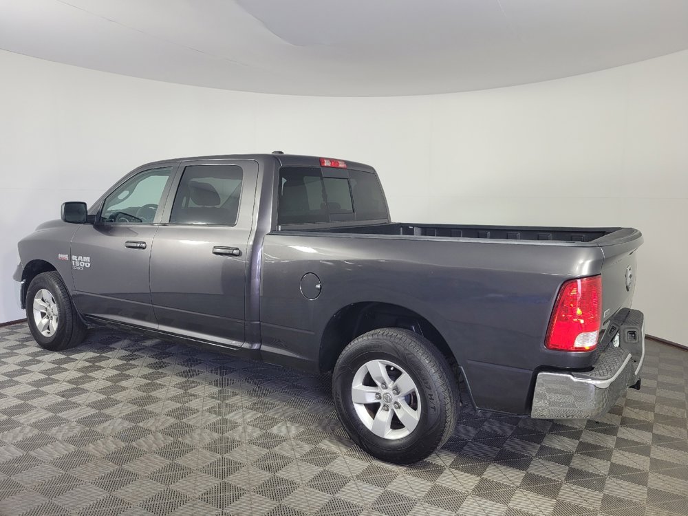 Used 2019 RAM 1500 Classic SLT RWD image 2