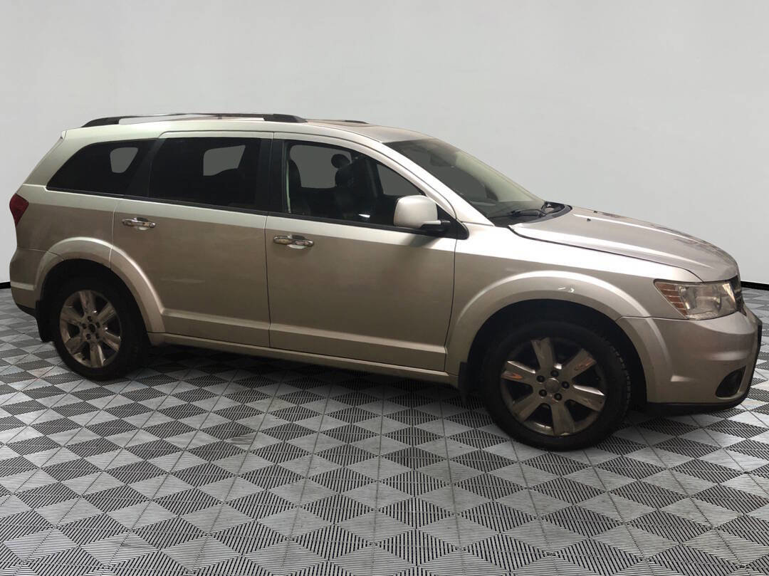Used 2011 Dodge Journey Lux w/ Flexible Seating Group