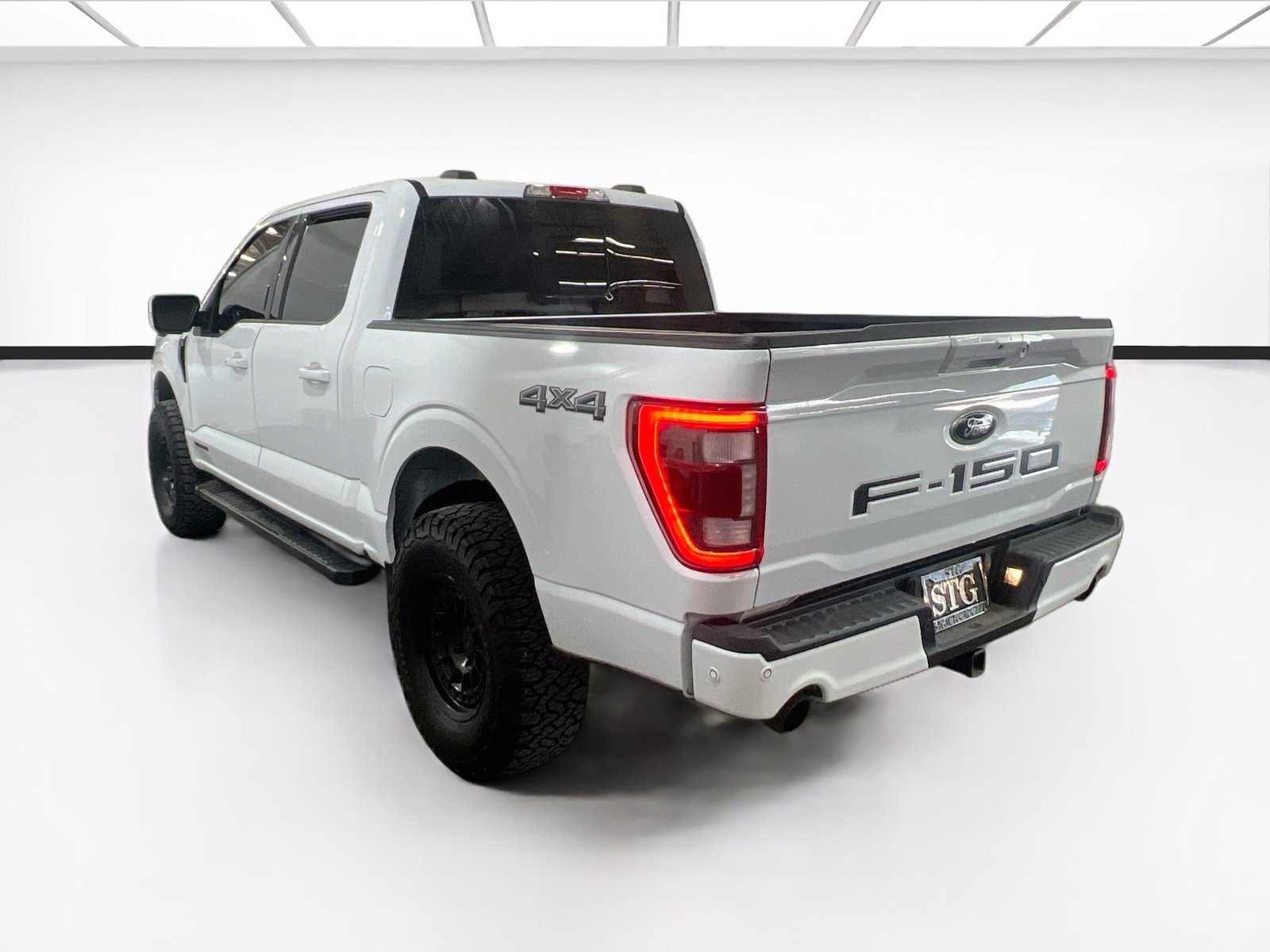 Used 2023 Ford F150 Lariat w/ Equipment Group 502A High AWD/4WD image 6