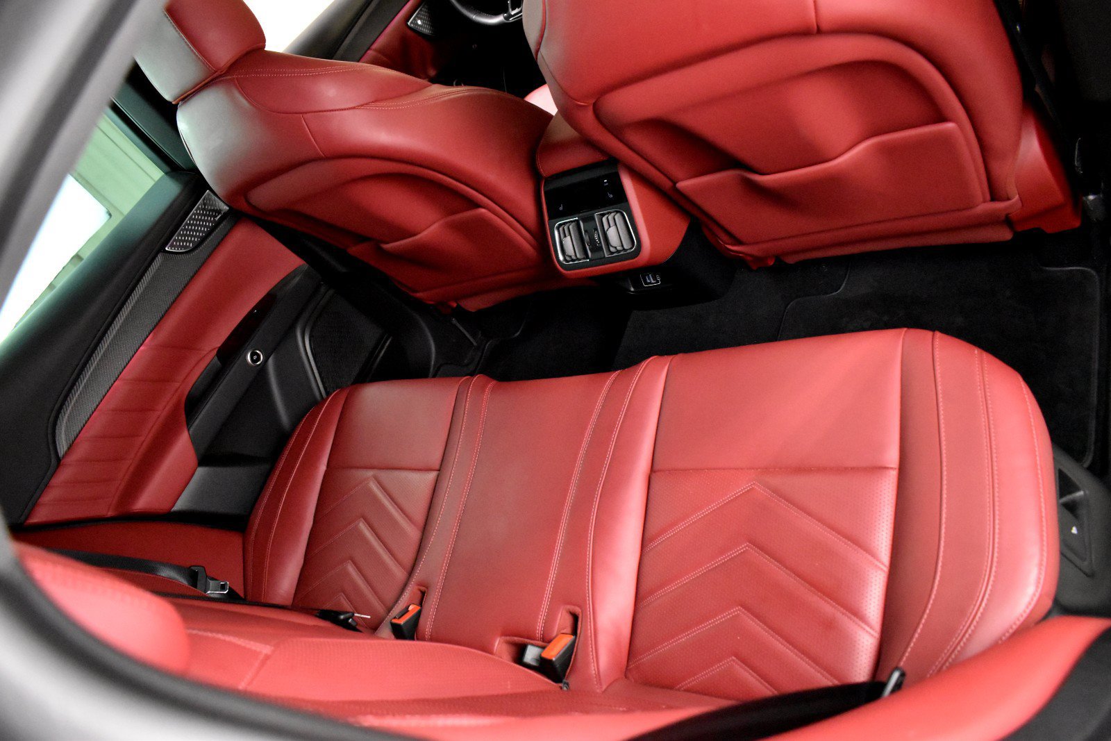 Certified 2023 Maserati Grecale Modena AWD/4WD image 33