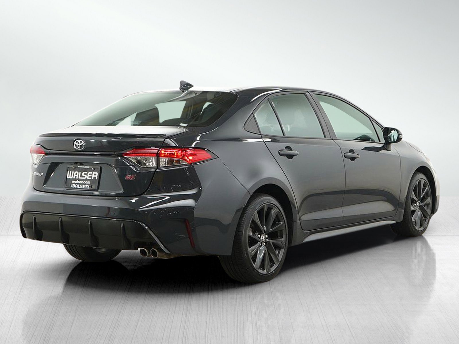Used 2023 Toyota Corolla SE FWD image 5